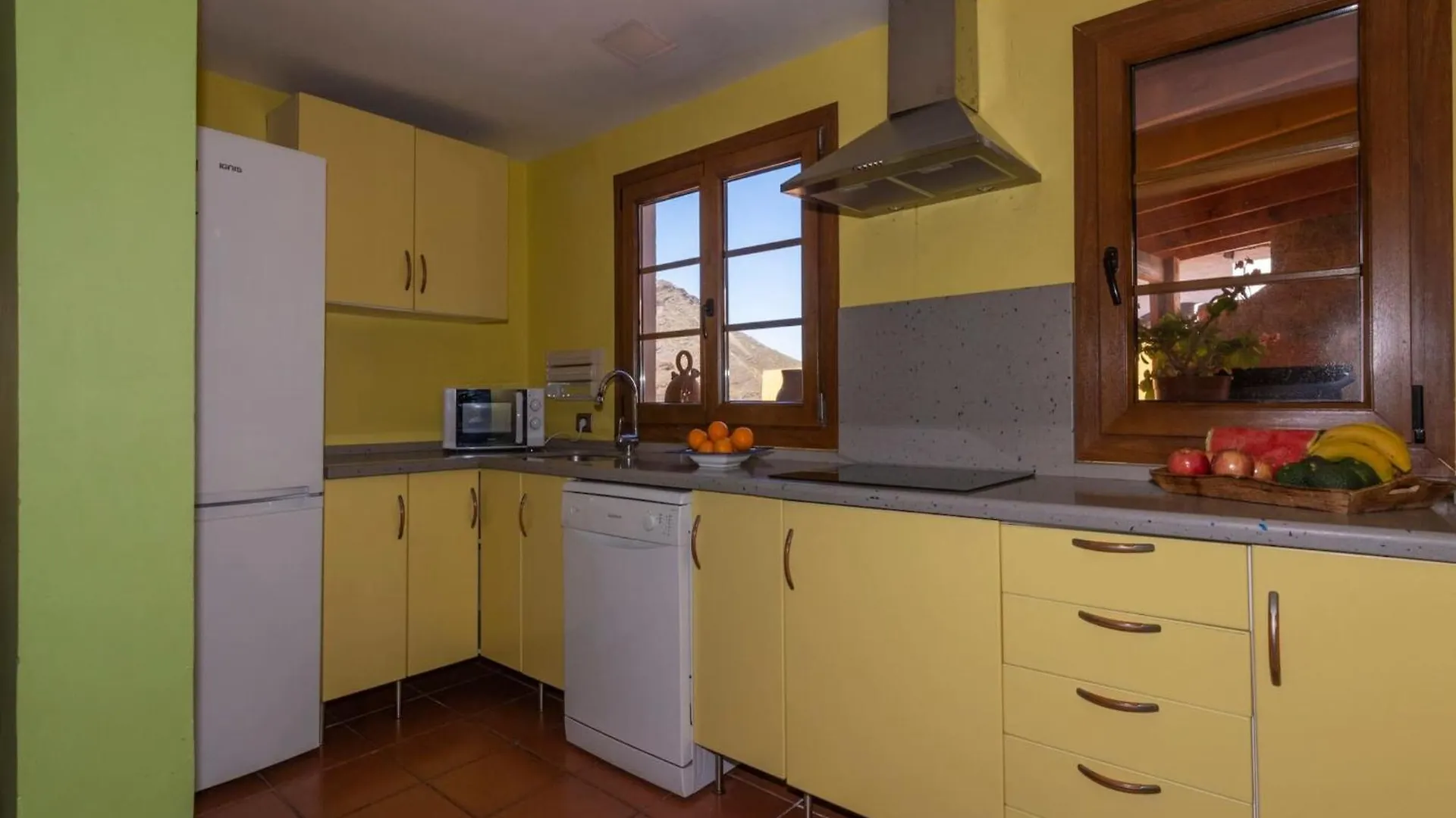Rural Holiday Home In Agaete With Pool