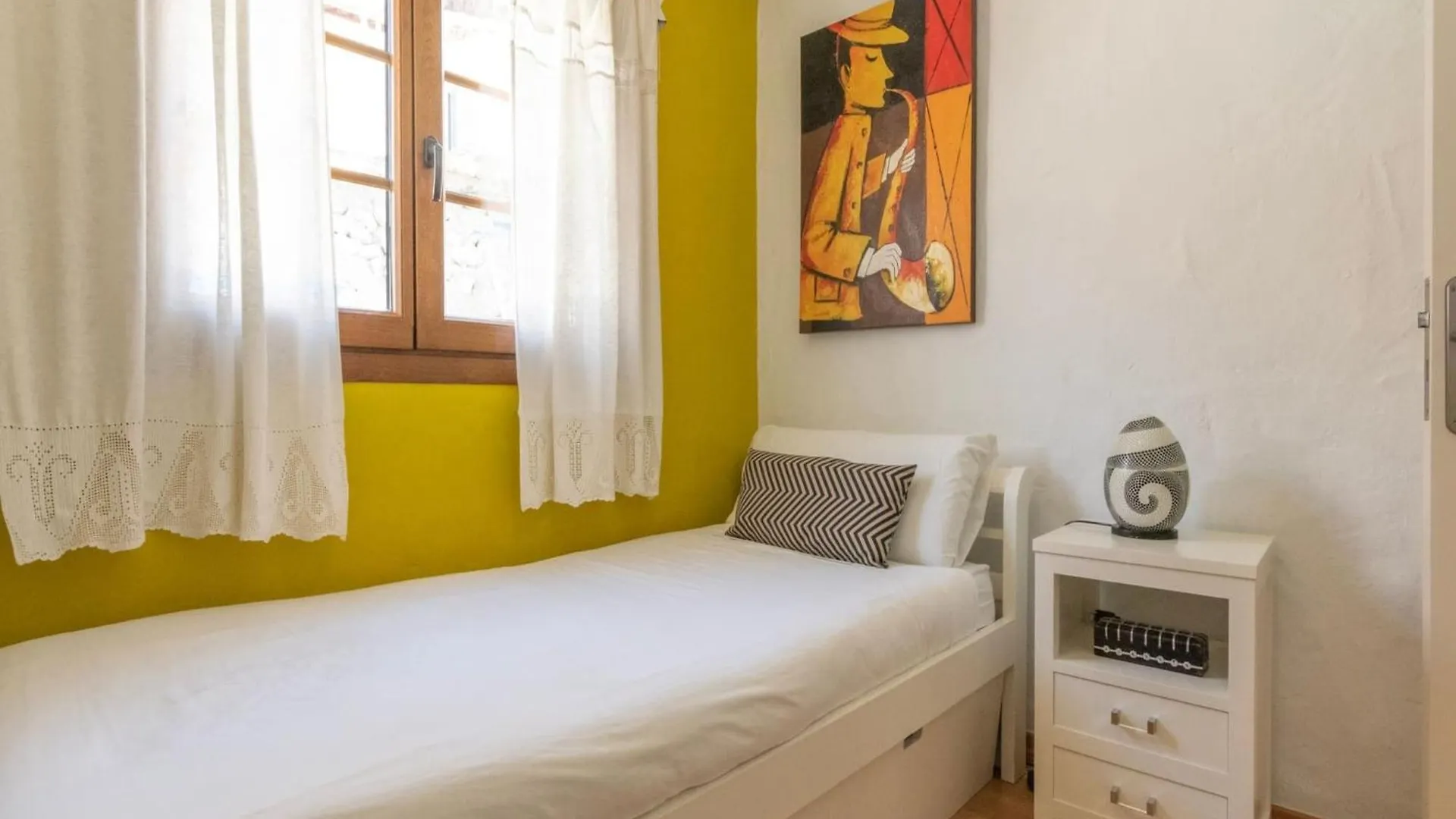 Rural Holiday Home In Agaete With Pool
